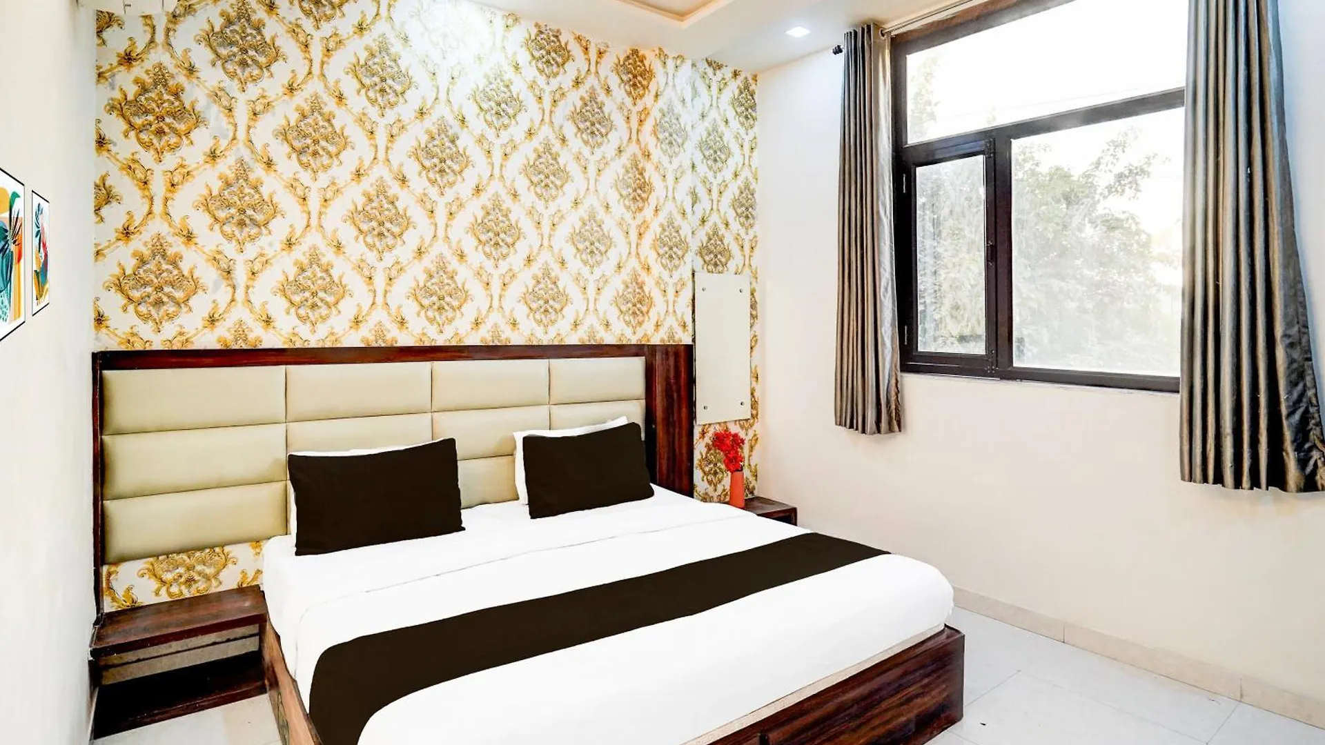 Hotel Collection O Taj Nagri Agra Formerly Urban Inn Tajganj