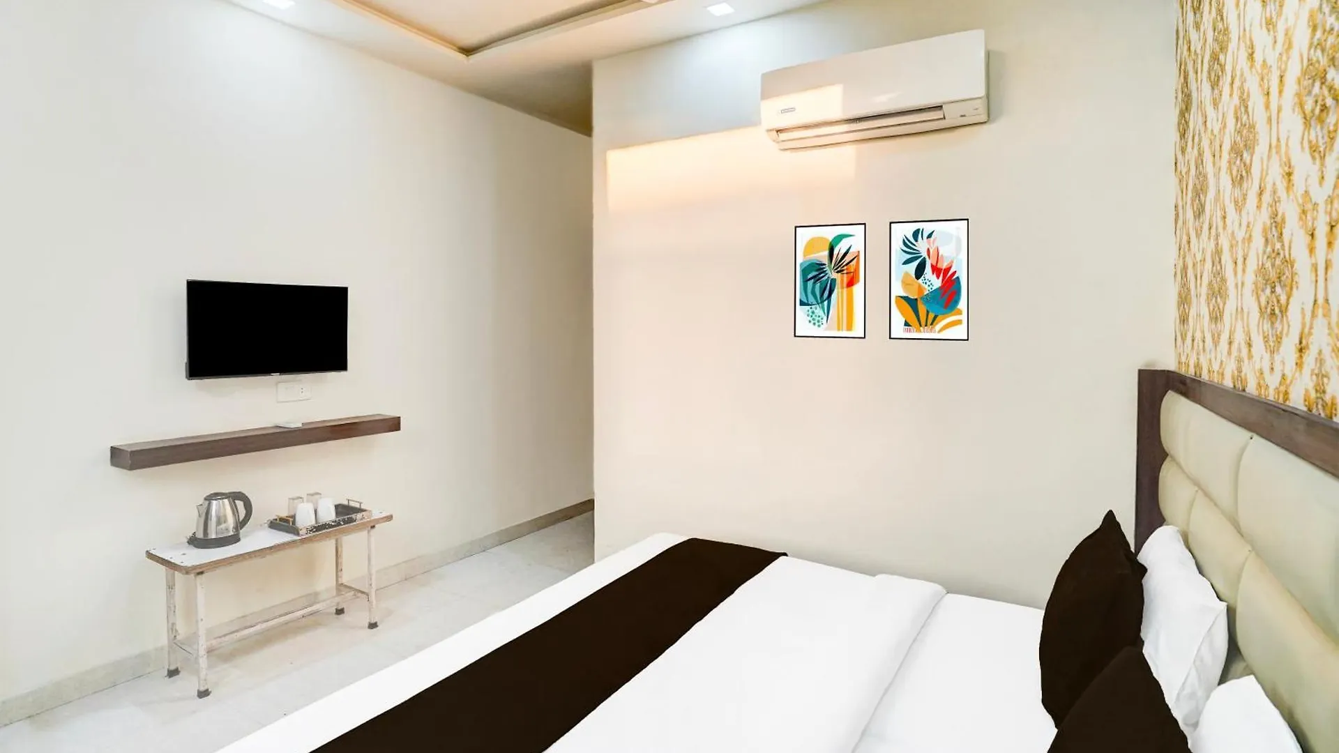 ** Hotel Collection O Taj Nagri Agra Formerly Urban Inn Tajganj India