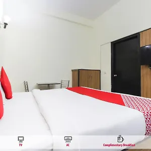 Oyo Paradise Hotel