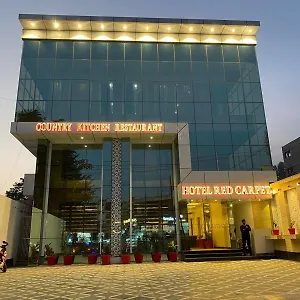 Red Carpet Hotel